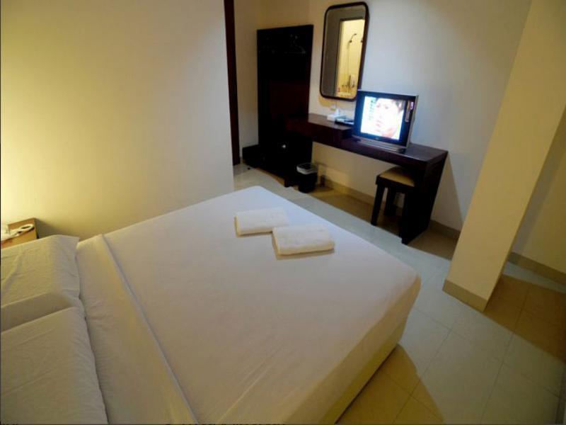 Lovina Inn - Nagoya Batam Exterior foto